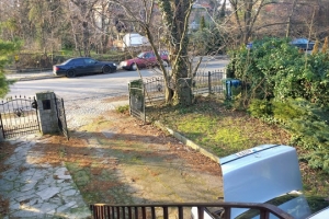 CIĄGNIE WILKA DO LASU...
