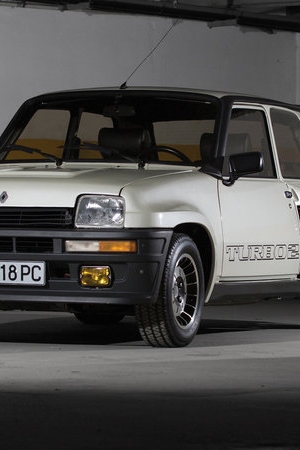 Prawie nowe Renault 5 Turbo II trafi na aukcję