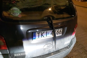 Jak wymienić tylną wycieraczkę zwłaszcza w Renault Scenic I FL?