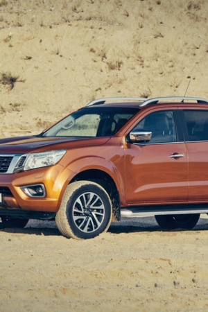 Nissan NP300 Navara dCi 190 - zdjęcia