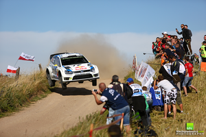Rajd Polski - Ogier na prowadzeniu, Kubica po dachowaniu