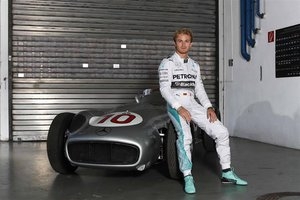 Nico Rosberg i Mercedes z długoterminowym kontraktem